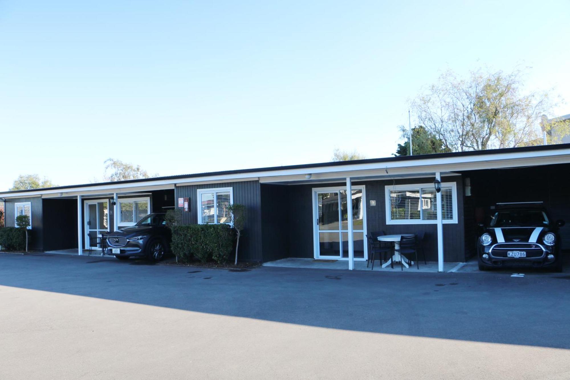 Little Haven Motel 4*